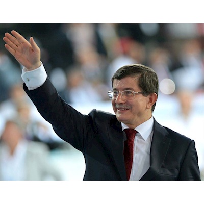 Eski Başbakan Davutoğlu,  Ilgın Belediyesini Ziyaret Etti